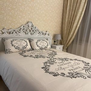Bed And Breakfast 30